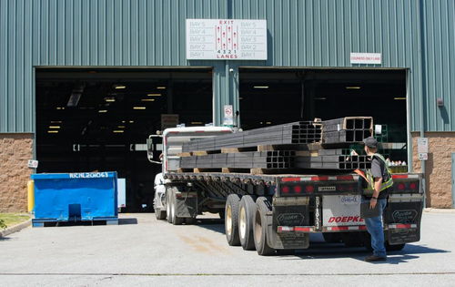 特朗普會晤卡尼，重提加拿大水產(chǎn)冷凍加工議題